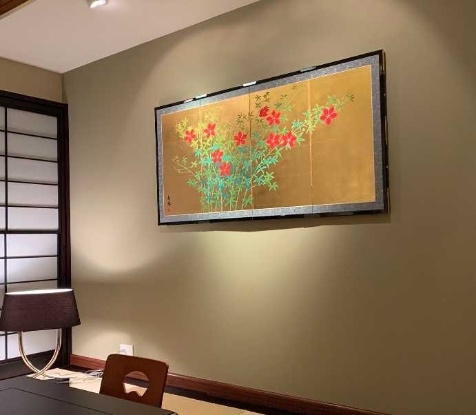 Installation example 2 for Japanese folding gold screen paintings 